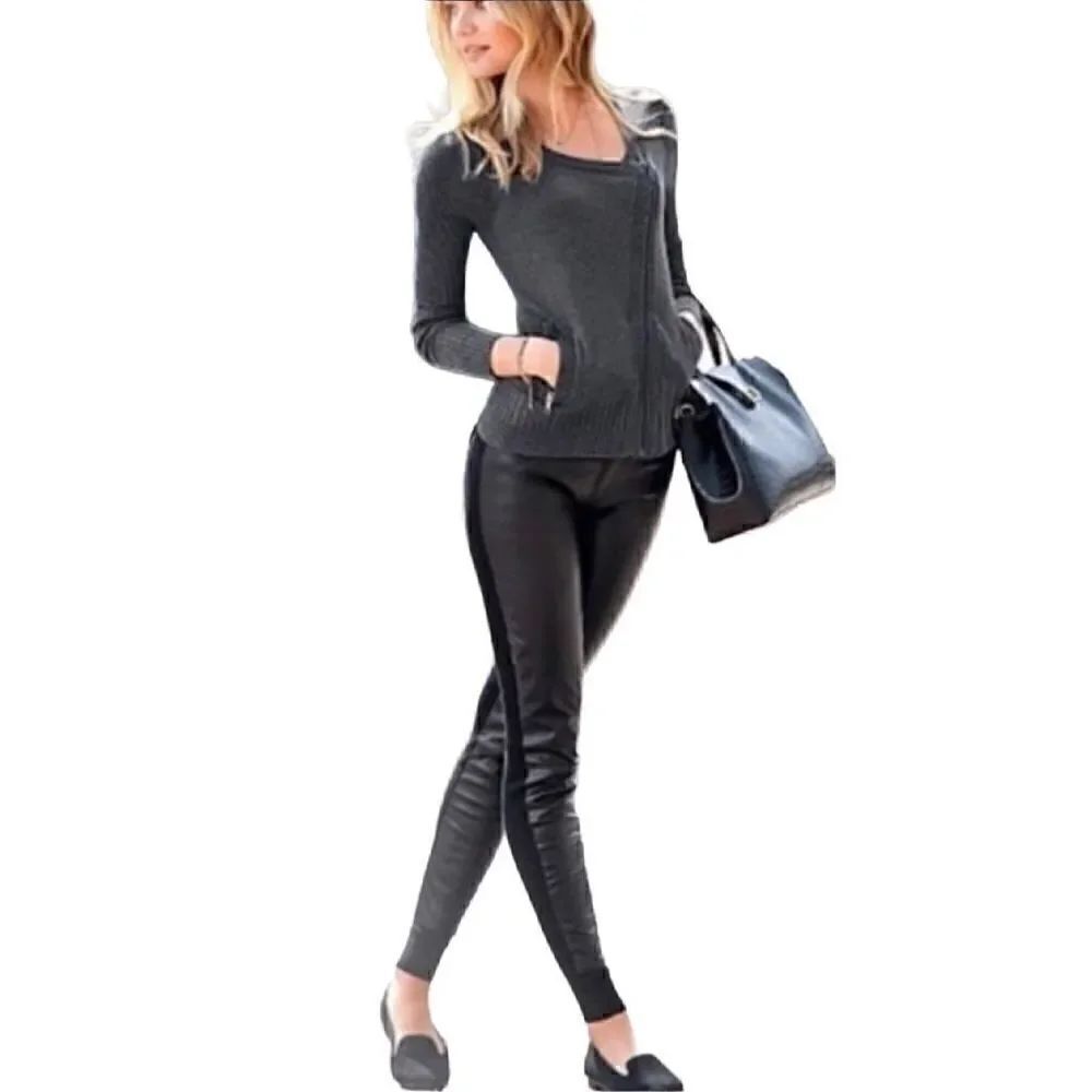 Victoria’s Secret black knit faux leather panel leggings size L